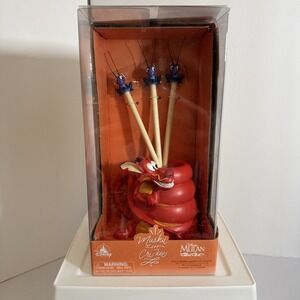 New Disney Store Mulan Mushu Dragon Pencil Holder and 3 Cri-Kee‎ Pencils